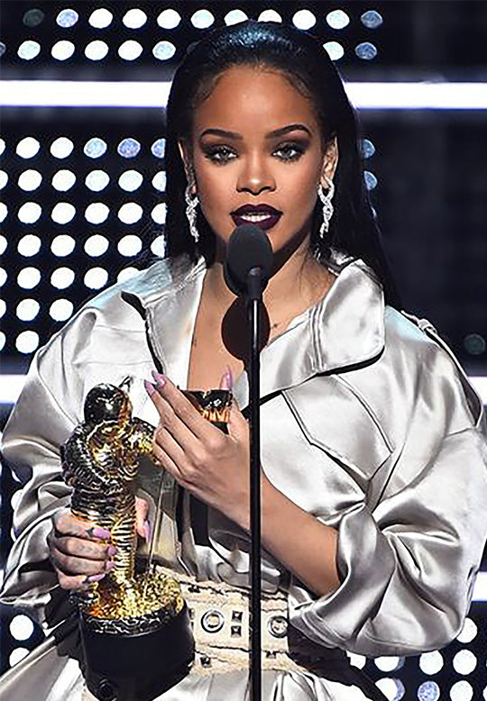 Rihanna_-_MTV_VMA_Awards_2016 YEPREM